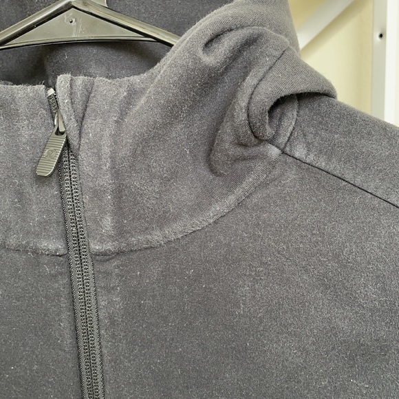 LULULEMON Hooded Jacket - Picture 2 of 4